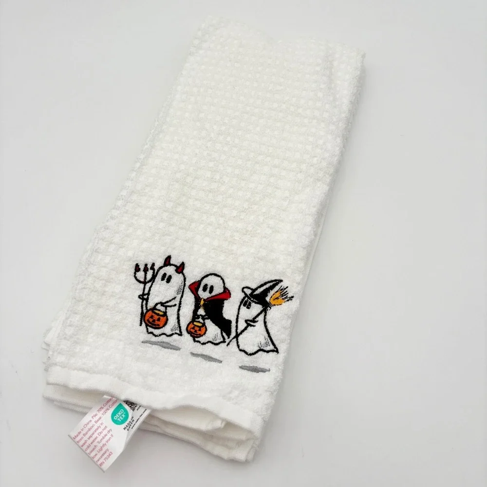 Isaac Mizrahi Halloween Kitchen Towels Set 2 Ghost Devil Witch‎ Embroidered